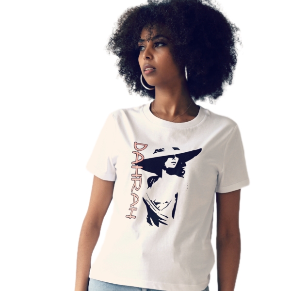 Organic t-SHIRT with print of an elegant lady with hat by Dahrah Darah Fashion.