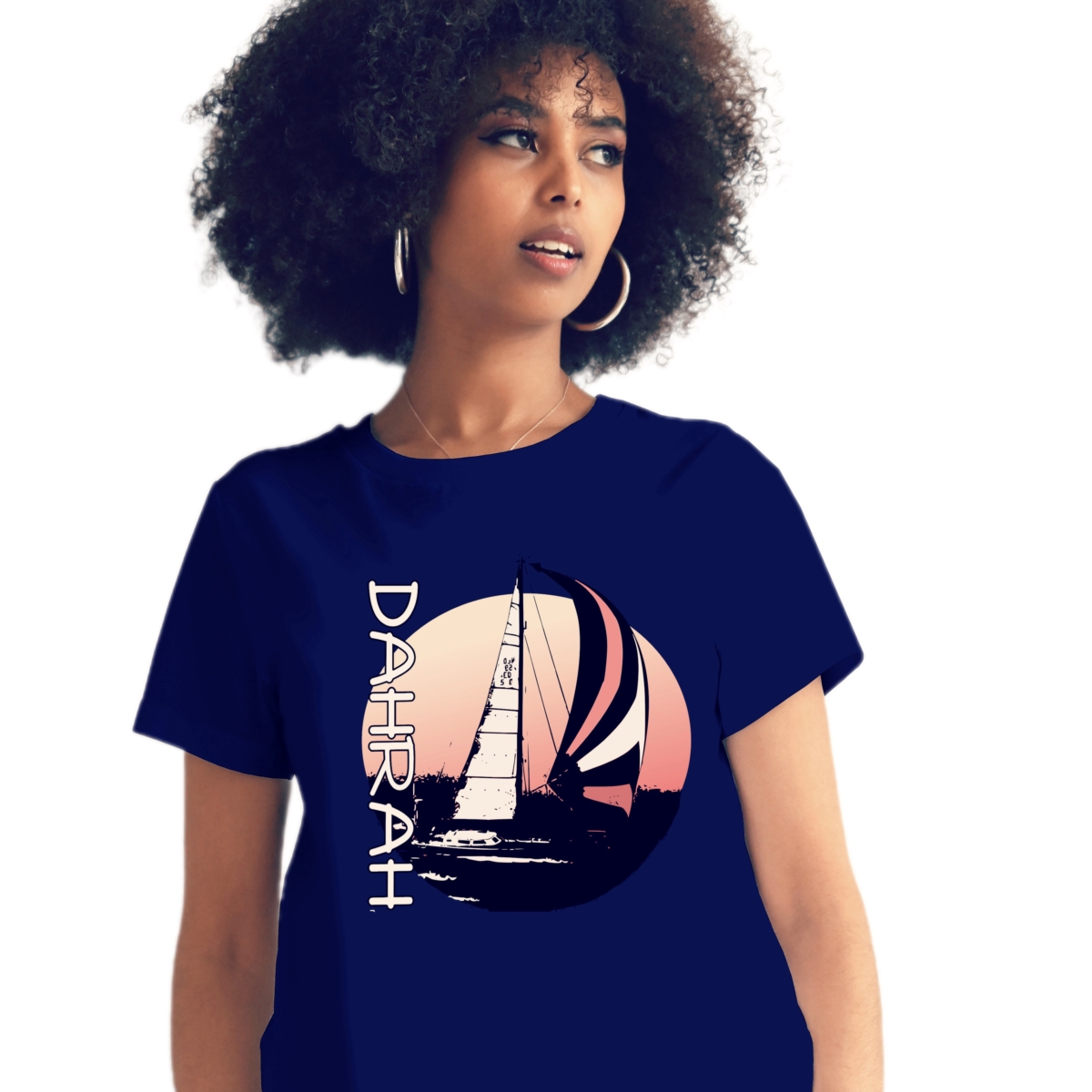 Dahrah Darah organic cotton T-shirt with print of a sailboat.