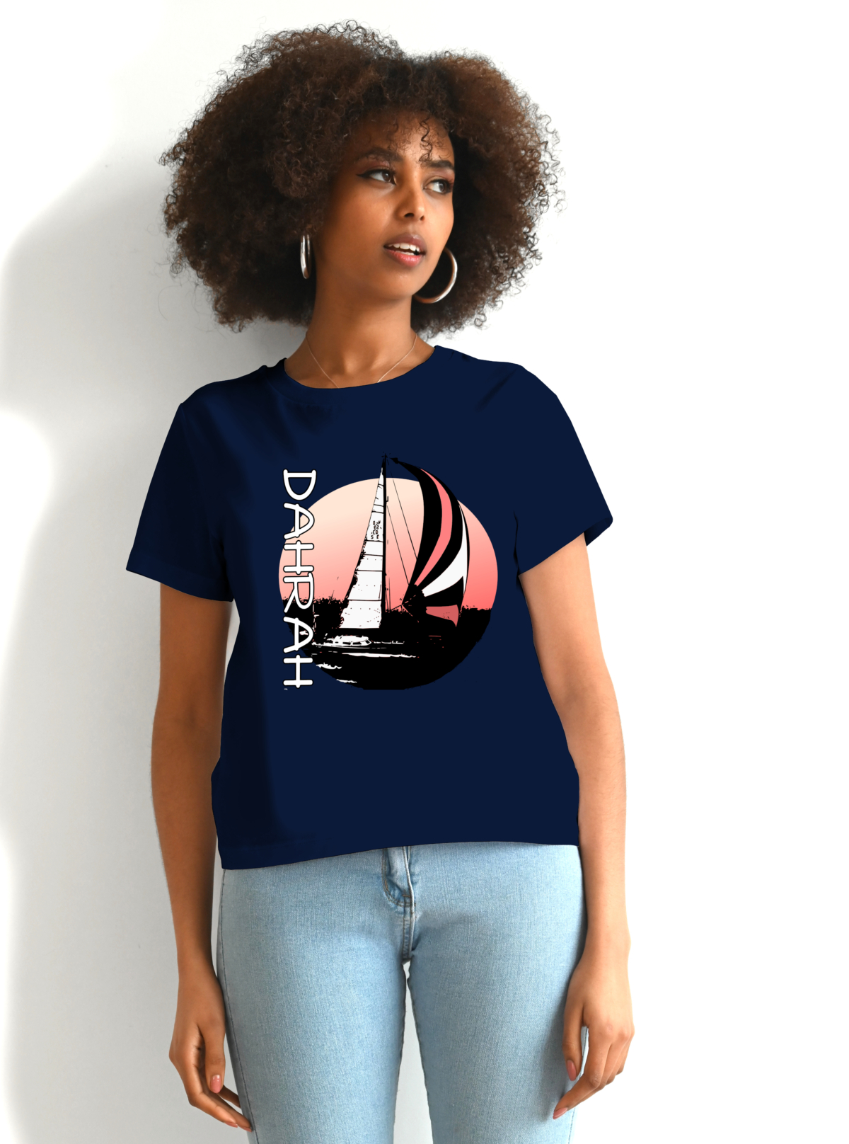 Dahrah Darah organic cotton T-shirt with print of a sailboat.