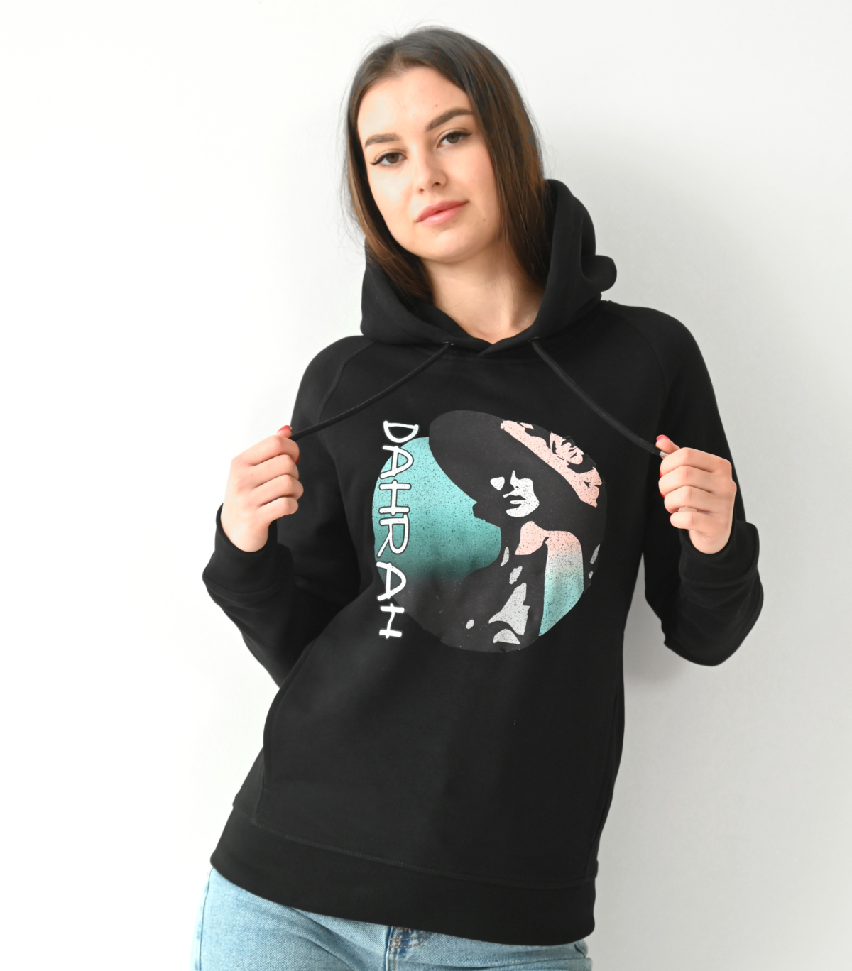 Beautiful high quality organic hoodie with print of a charming lady with a hat.