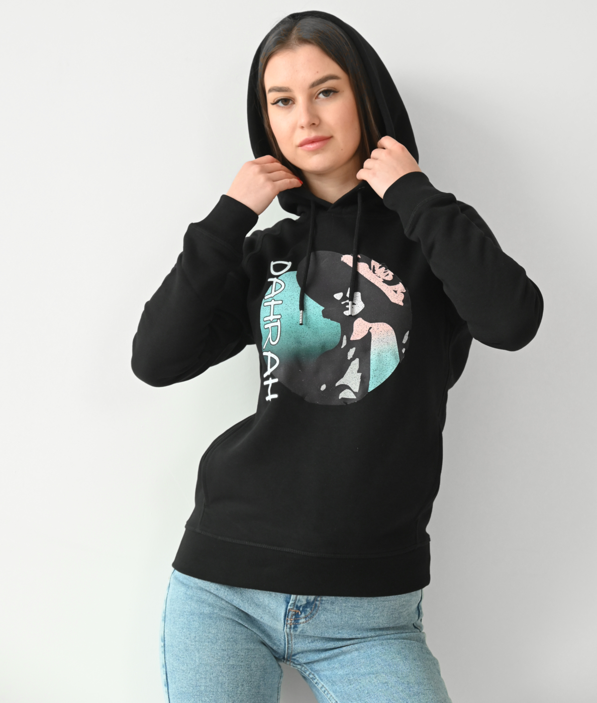 Beautiful high quality organic hoodie with print of a charming lady with a hat.