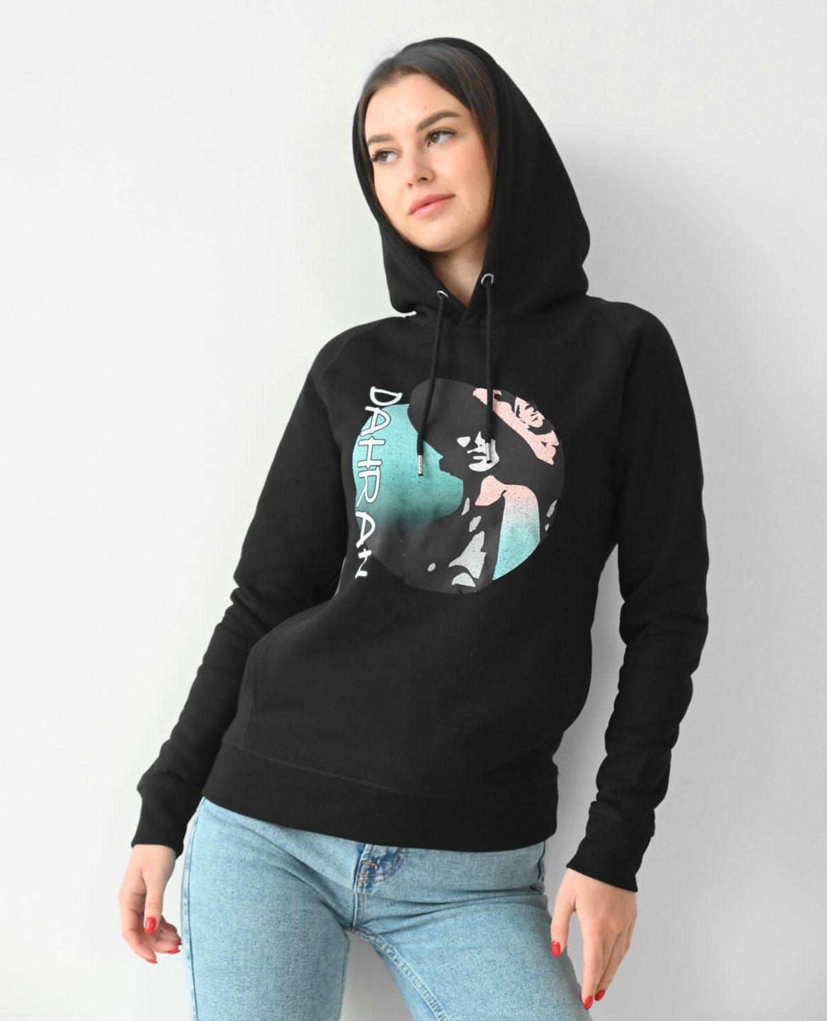 Beautiful high quality organic hoodie with print of a charming lady with a hat.