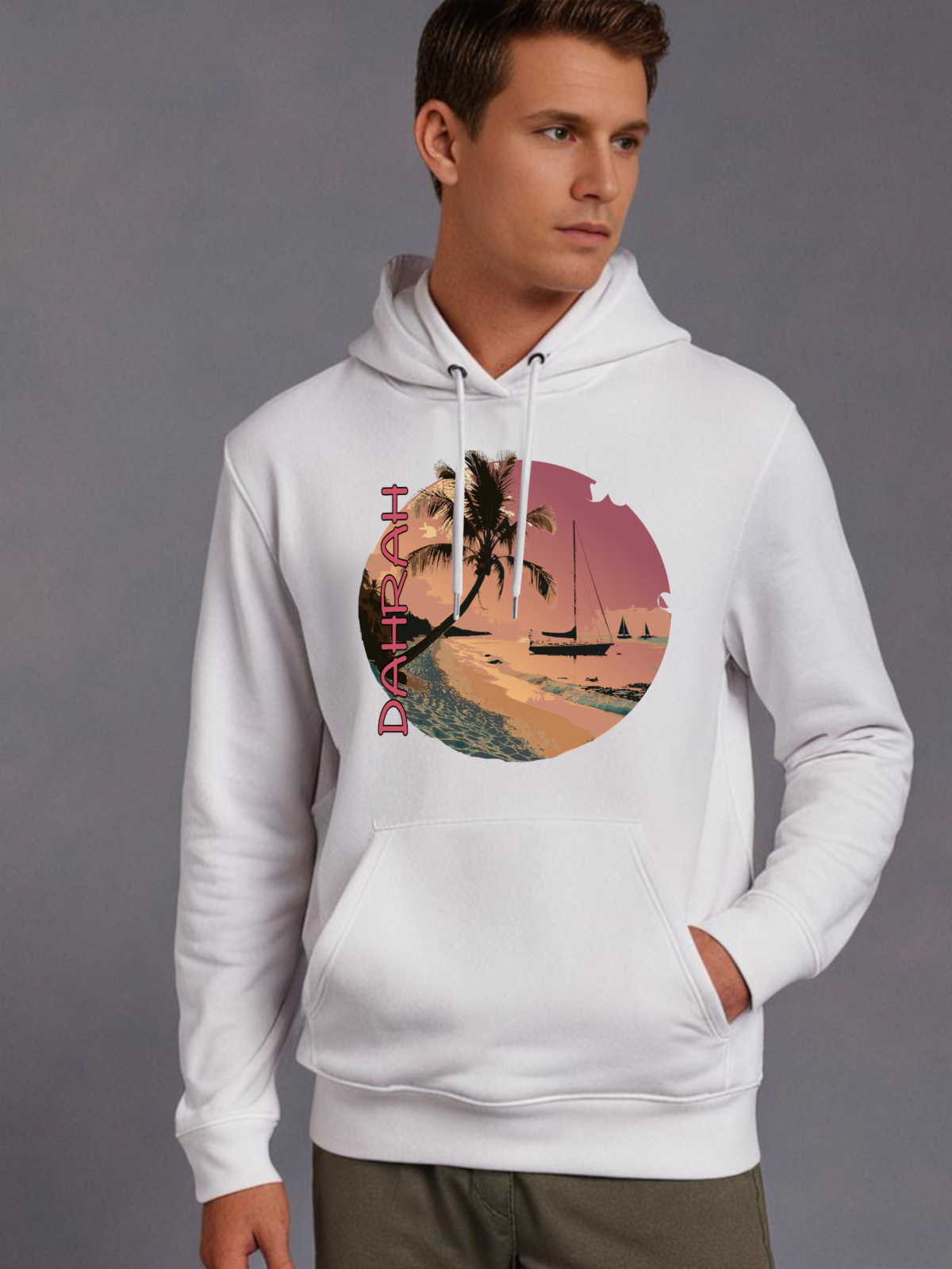 Dahrah Darah High quality hoodie with print of sailboats.